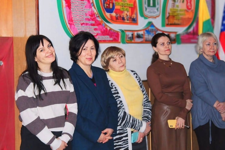 В Смілі діти завітали до представників влади з різдвяними колядками