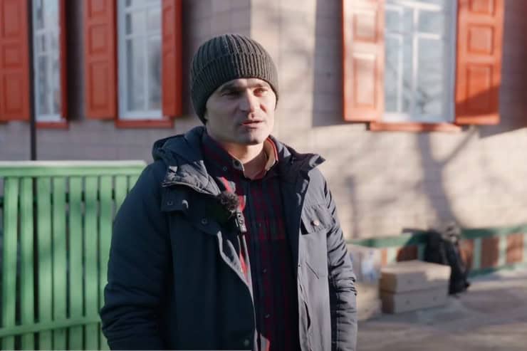 Ветеран ЗСУ та його 6 дітей отримали будинок в Білозірській громаді завдяки благодійникам