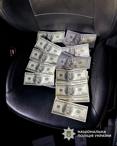 23-річний житель Сміли допомагав військовозобов’язаним чоловікам перетнути державний кордон за 5000 доларів