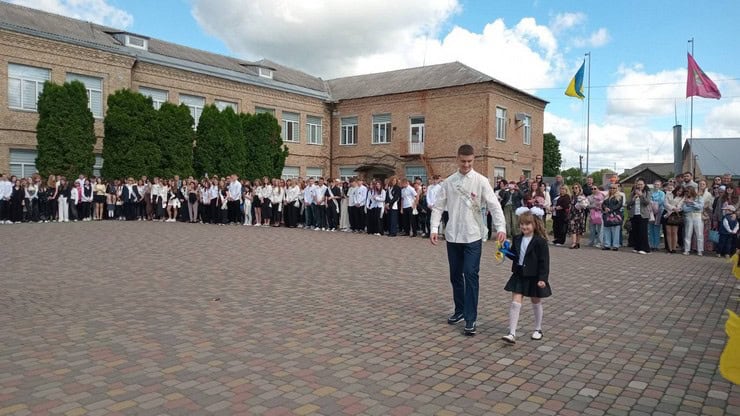 Останній дзвоник в Смілі: цьогоріч в школах 433 випускники 11 класів та 655 дев’ятикласників