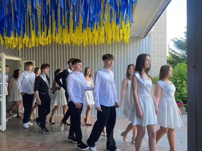 Останній дзвоник в Смілі: цьогоріч в школах 433 випускники 11 класів та 655 дев’ятикласників