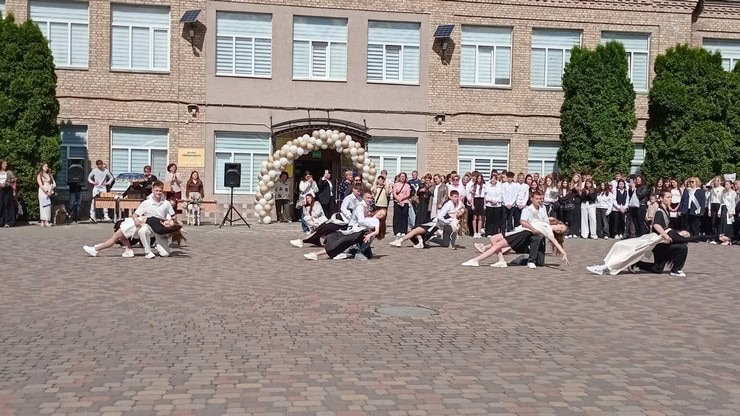 Останній дзвоник в Смілі: цьогоріч в школах 433 випускники 11 класів та 655 дев’ятикласників