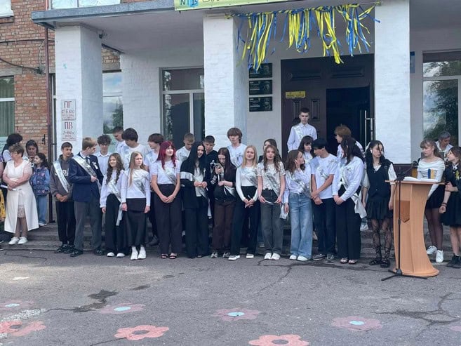 Останній дзвоник в Смілі: цьогоріч в школах 433 випускники 11 класів та 655 дев’ятикласників