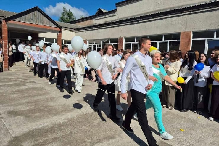 Останній дзвоник в Смілі: цьогоріч в школах 433 випускники 11 класів та 655 дев’ятикласників
