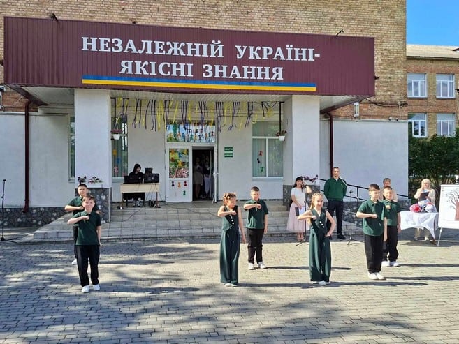 Останній дзвоник в Смілі: цьогоріч в школах 433 випускники 11 класів та 655 дев’ятикласників