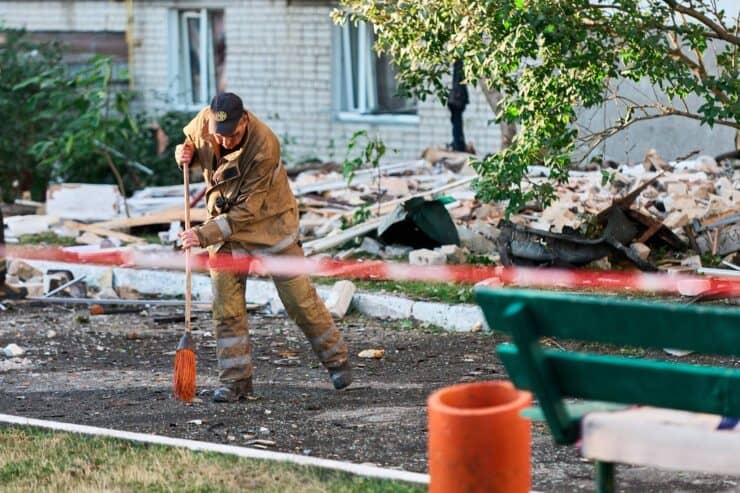 Всі подробиці про обстріл Сміли сьогодні вночі: безпілотник влучив в багатоповерхівку, 5 потерпілих, багато руйнувань