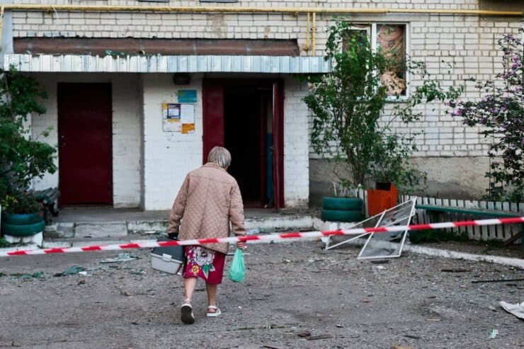 Всі подробиці про обстріл Сміли сьогодні вночі: безпілотник влучив в багатоповерхівку, 5 потерпілих, багато руйнувань
